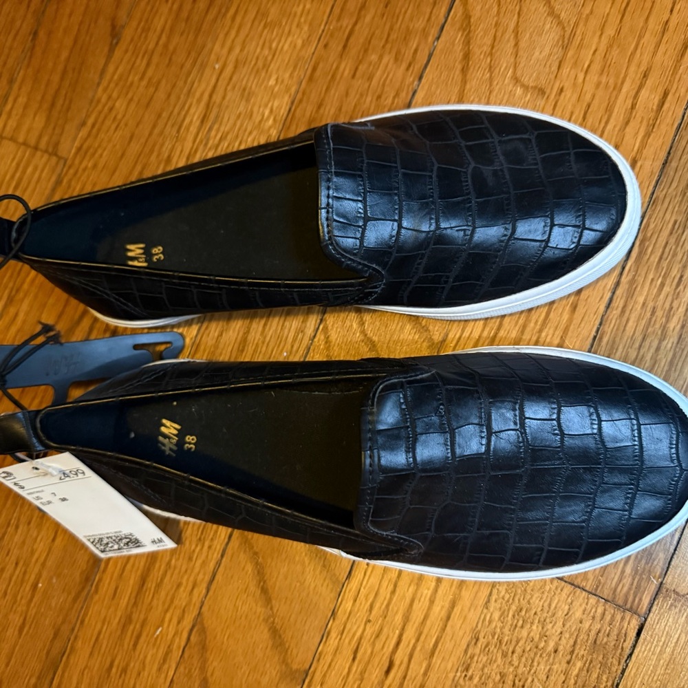 H&M Black Croc-Embossed Slip-On Shoes